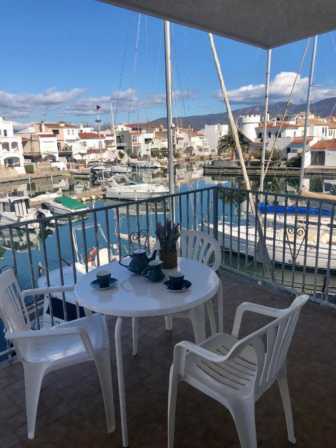 Apt Port Rhodes C, 2 Chbres, 2 Terrasses, Vue Sur Canal Principal De La Marina Et Sur Les Pyrenees Apartment Empuriabrava Exterior photo